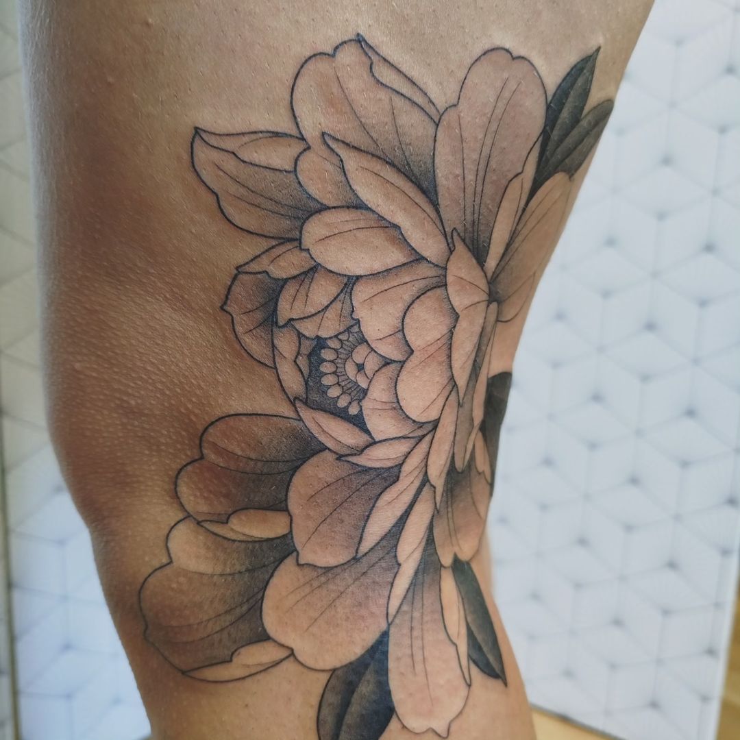 Tatouage par Lou P'ink Tattoo