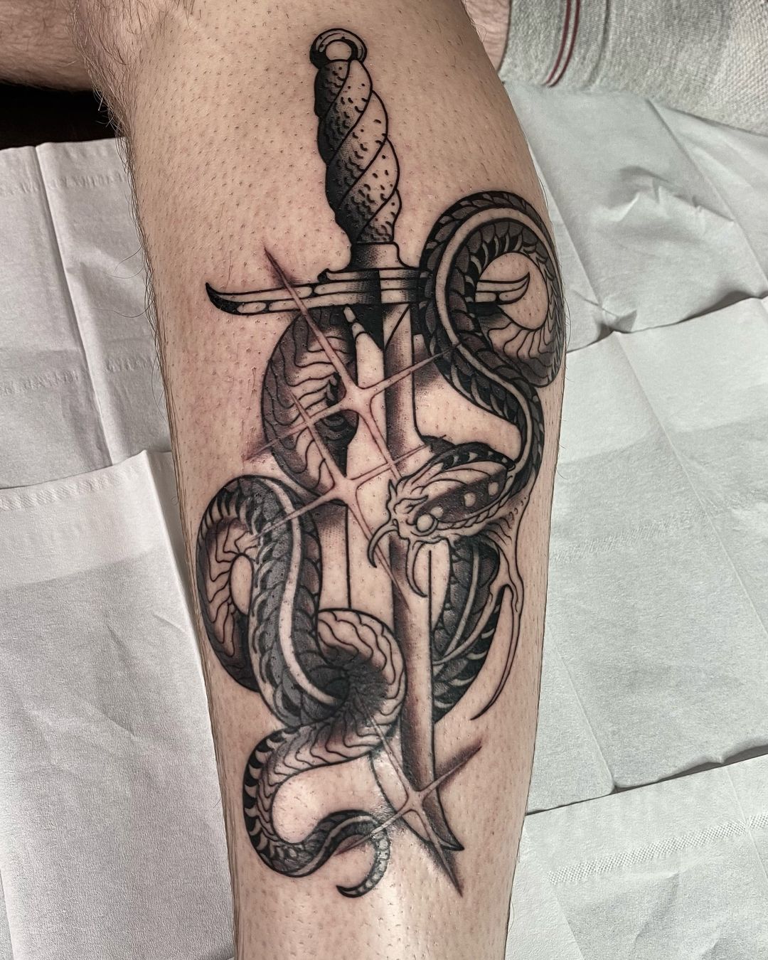 Tatouage par B A K C H I C H T A T T O O