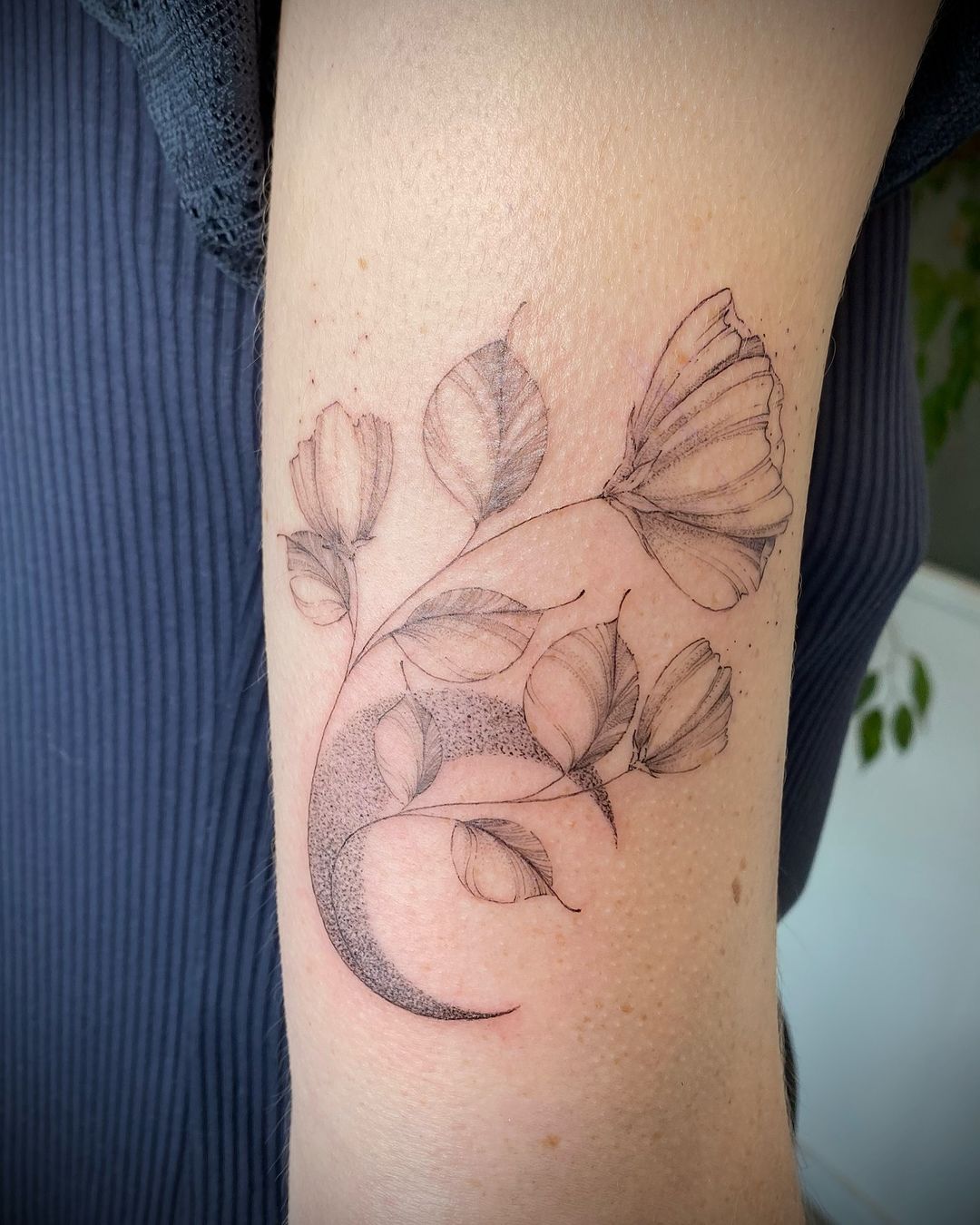 Tatouage par Rose Vermont