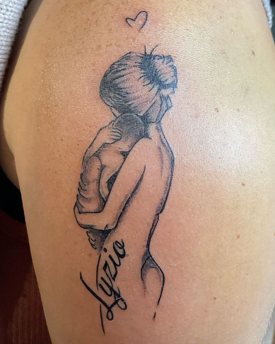 Travail de Ad-Vitam Tattoo Piercing