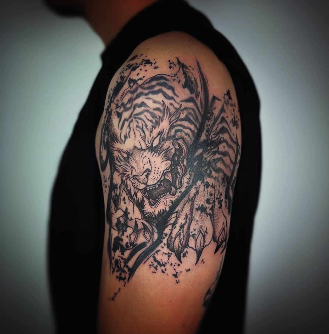 Portfolio de ノ刀ズ ズノレム Tatoueuse Univers Japonais 06 Nice
