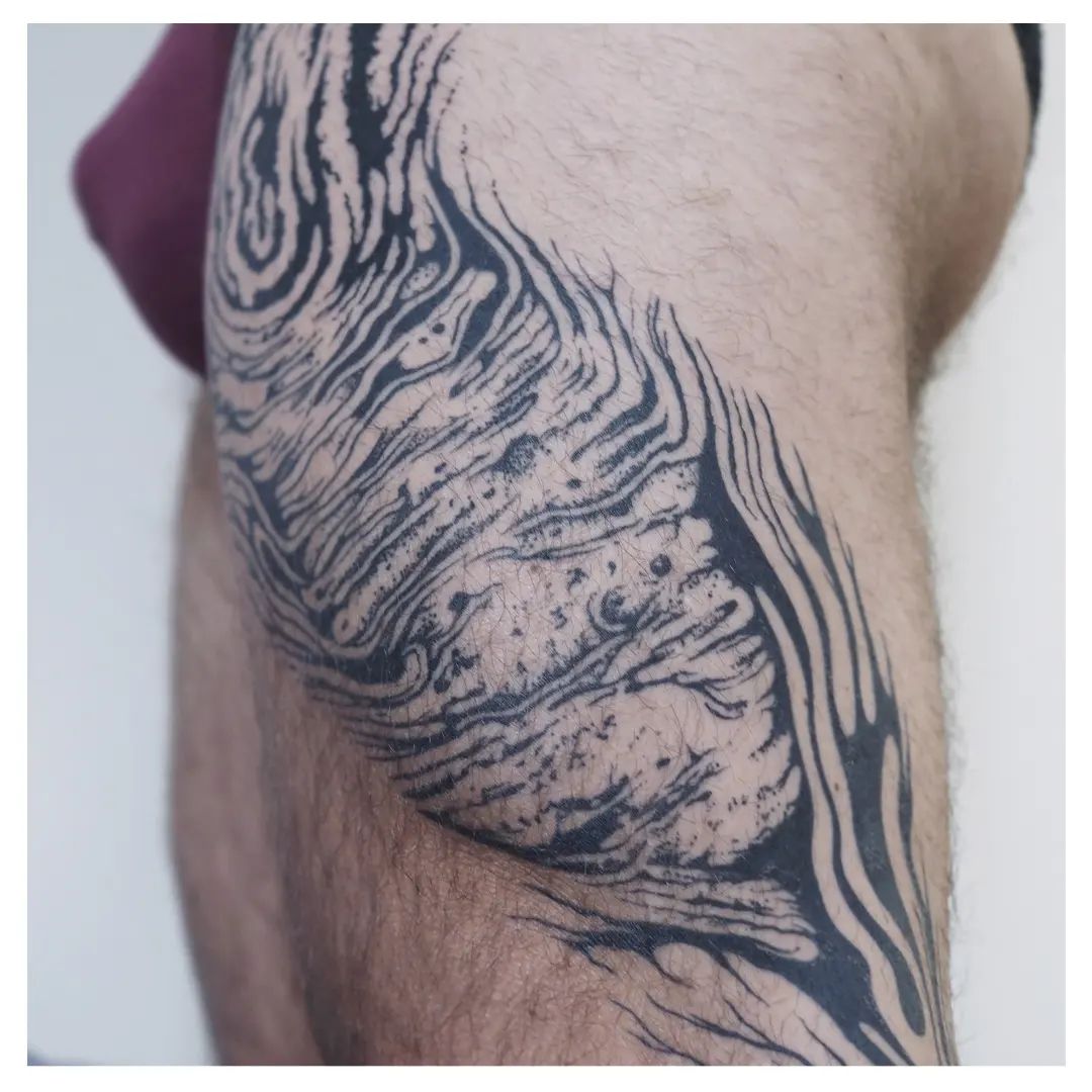 Tatouage par Chloé Guillermin