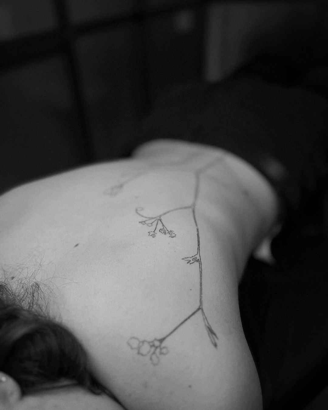 Tatouage par Ann Handpoke Tattoo