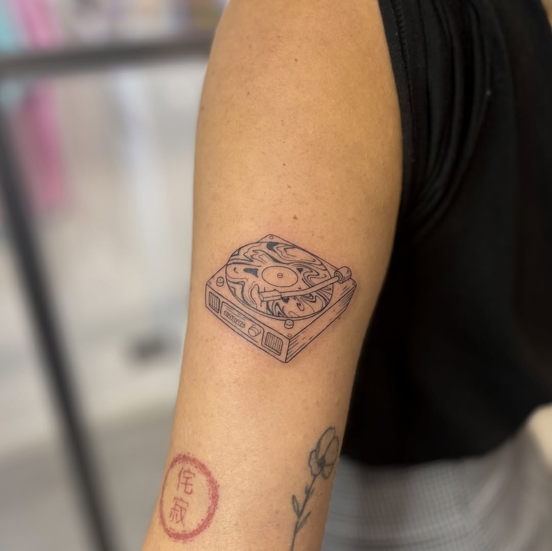 Tatouage par Laia Movellan Tattoo Artist