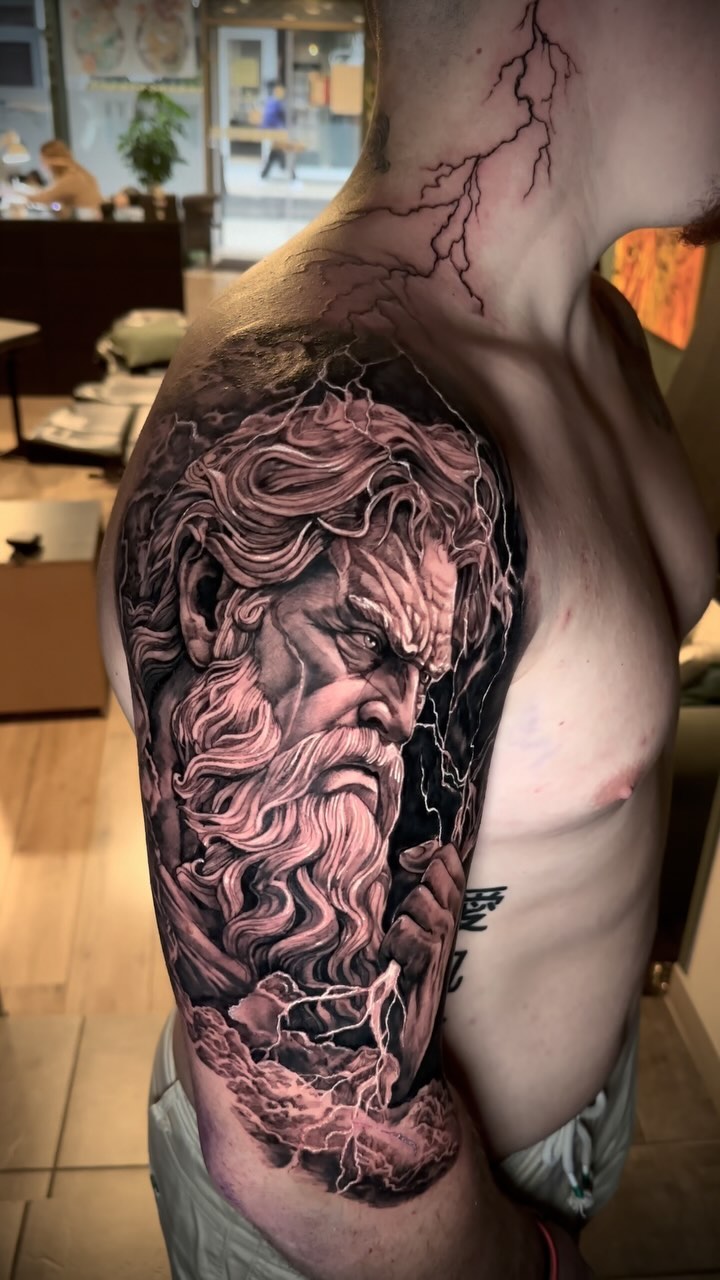 Tatouage par Theo Von Pink