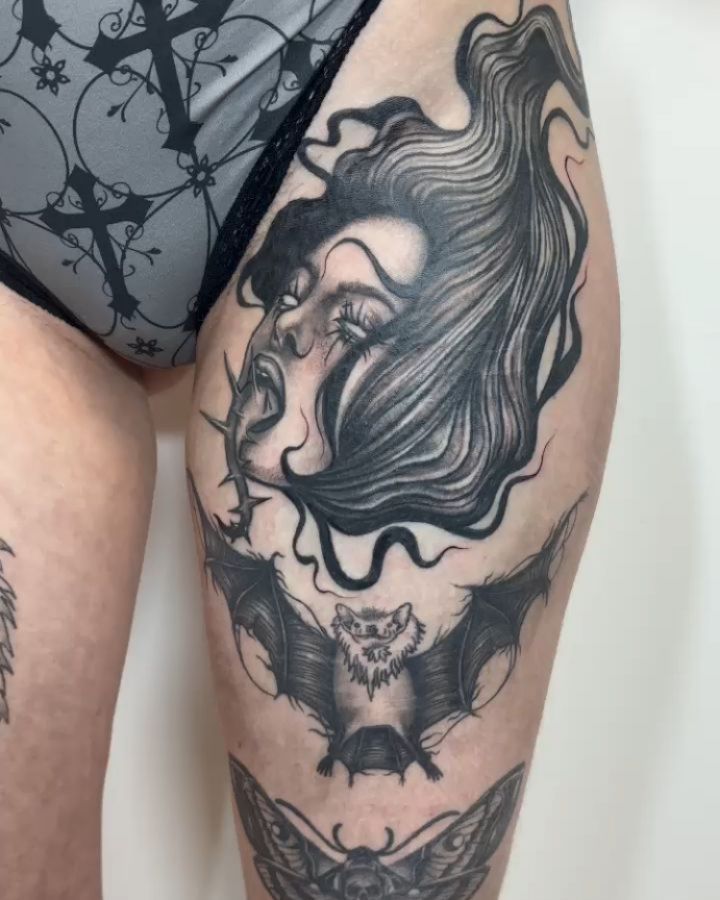 Tatouage par Ella Bruixa
