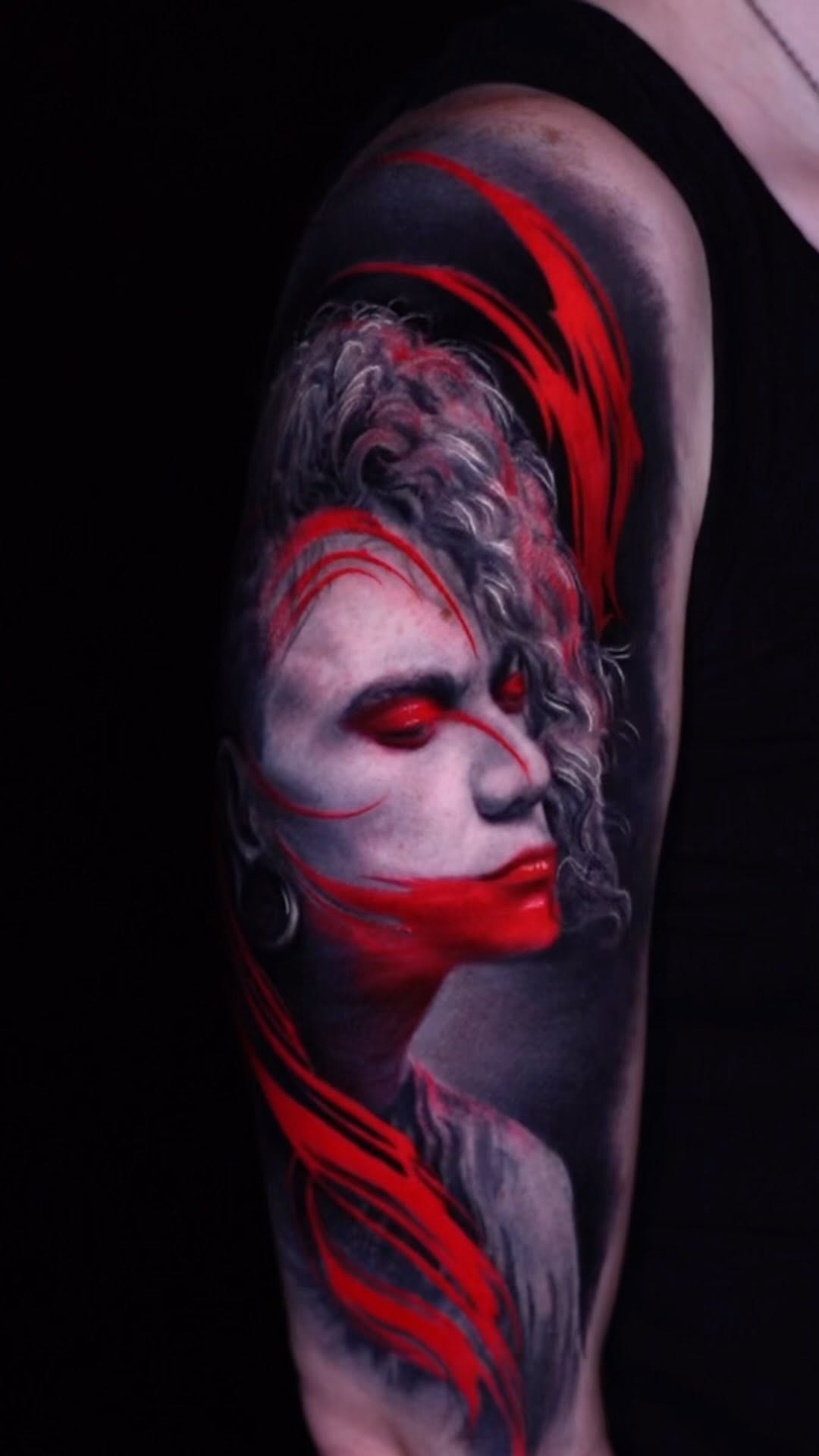Tatouage par Joel Tattooist