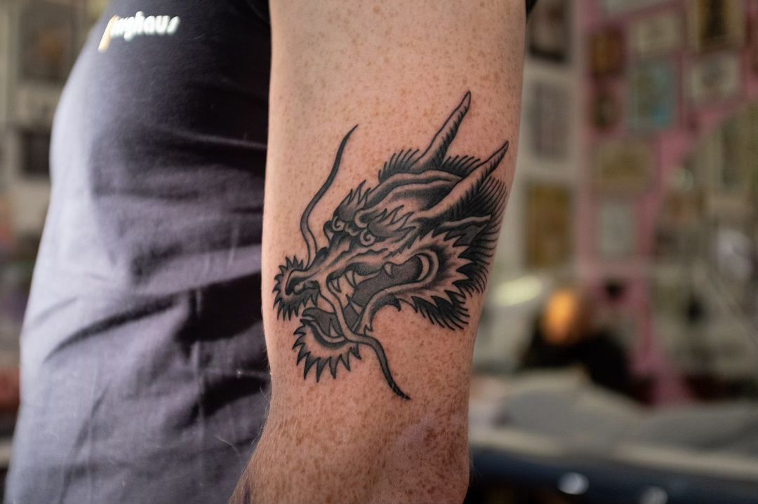 Tatouage par SWANN