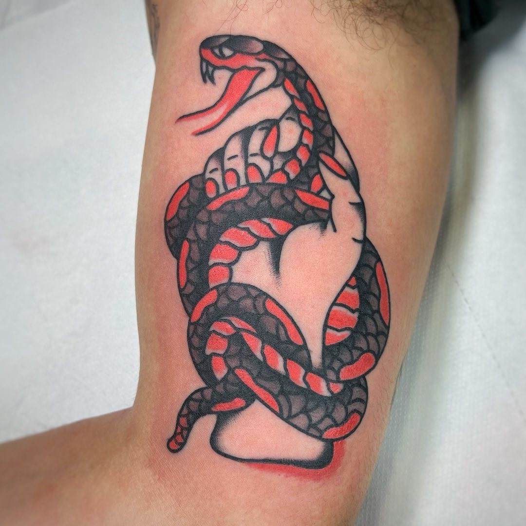 Tatouage par Traditional American Tattoo