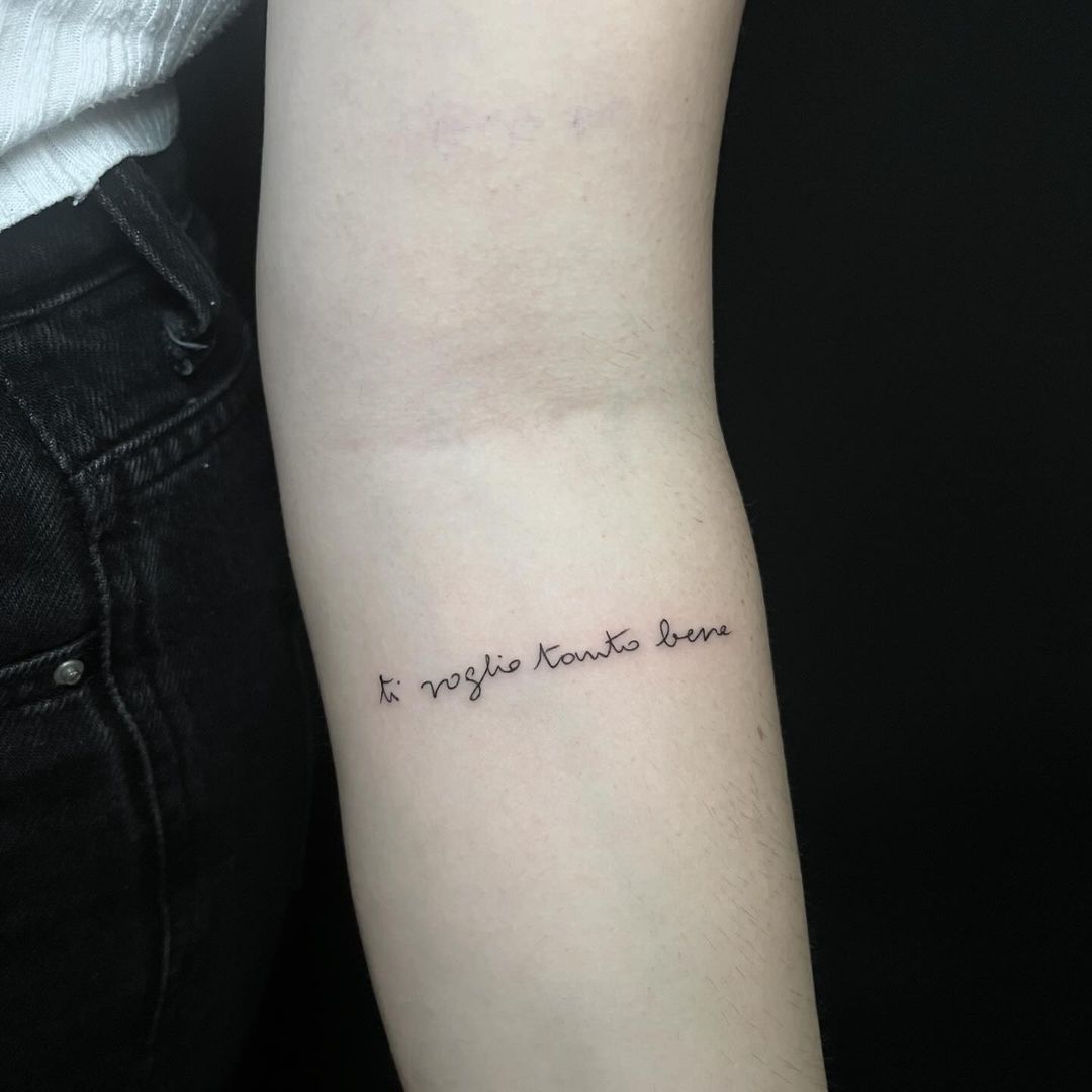 Tatouage par Sɪʟᴠɪᴀ ʙᴇʀᴛᴏʟᴜᴄᴄɪ Tattoos