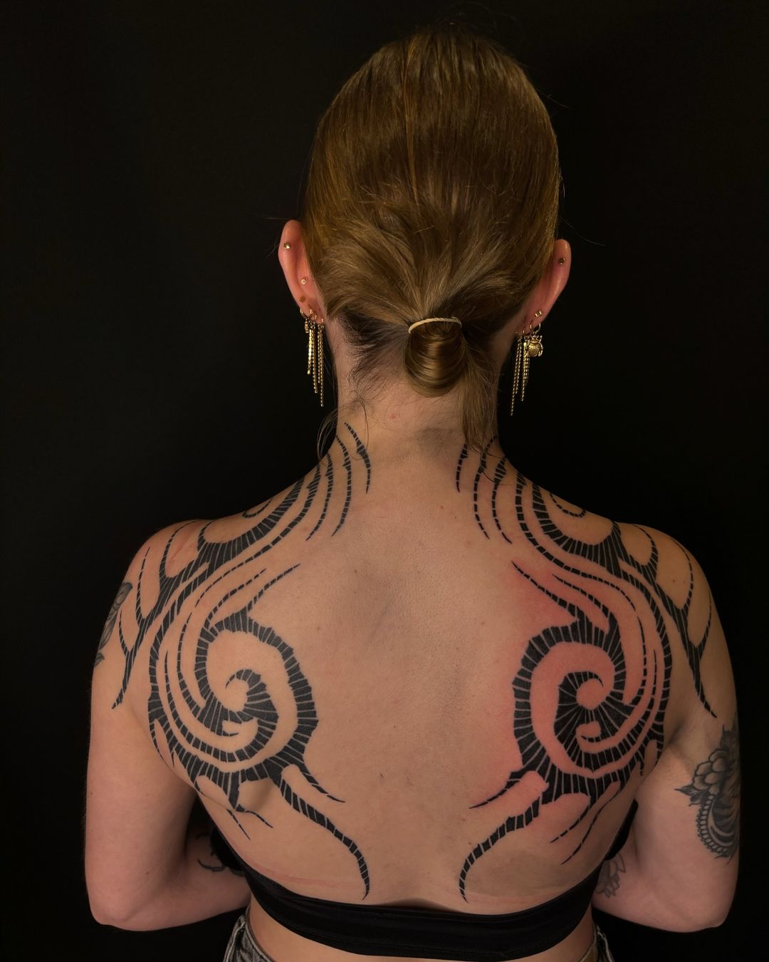 Tatouage par Abstract BLACK FREE HAND