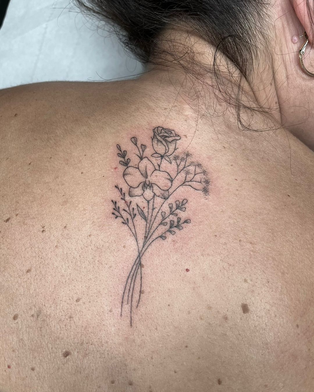 Portfolio de Tatouage Minimaliste Sur Toulouse