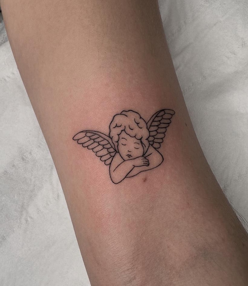 Portfolio de Tatouage Minimaliste Sur Toulouse