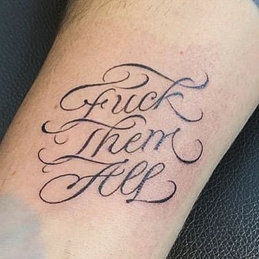 Tatouage par Shay Tattoo