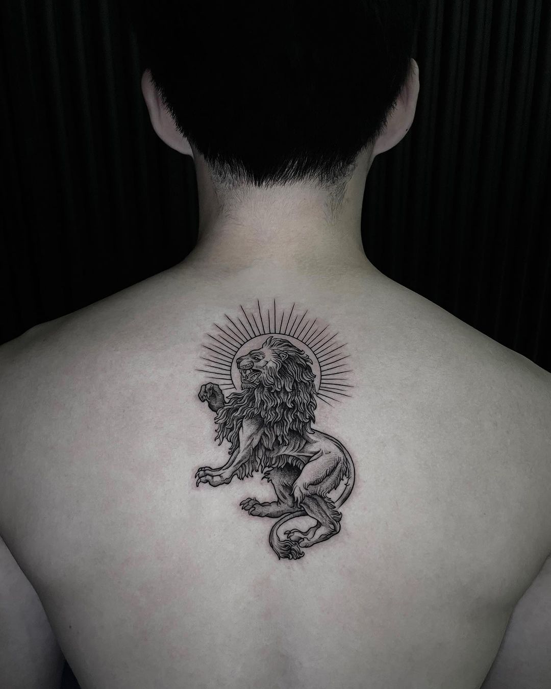 Tatouage par Trần Gia Vy