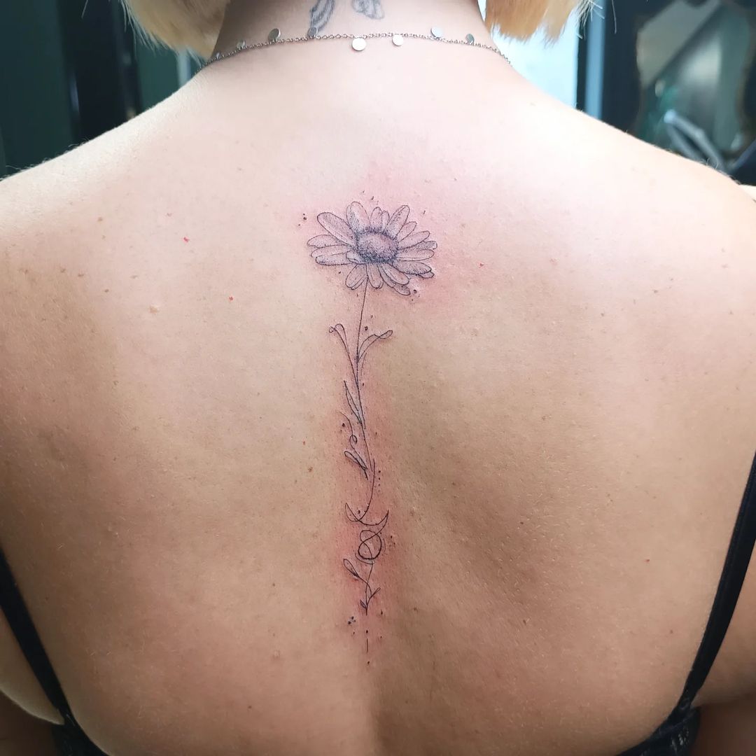 Tatouage par Sophie Laloy
