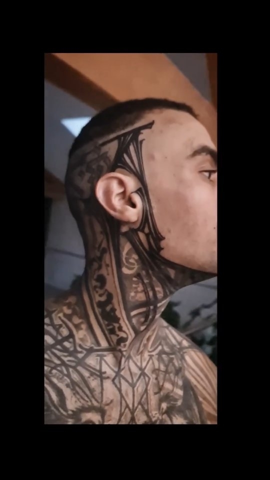 Tatouage par Mariko Oddity Ttt