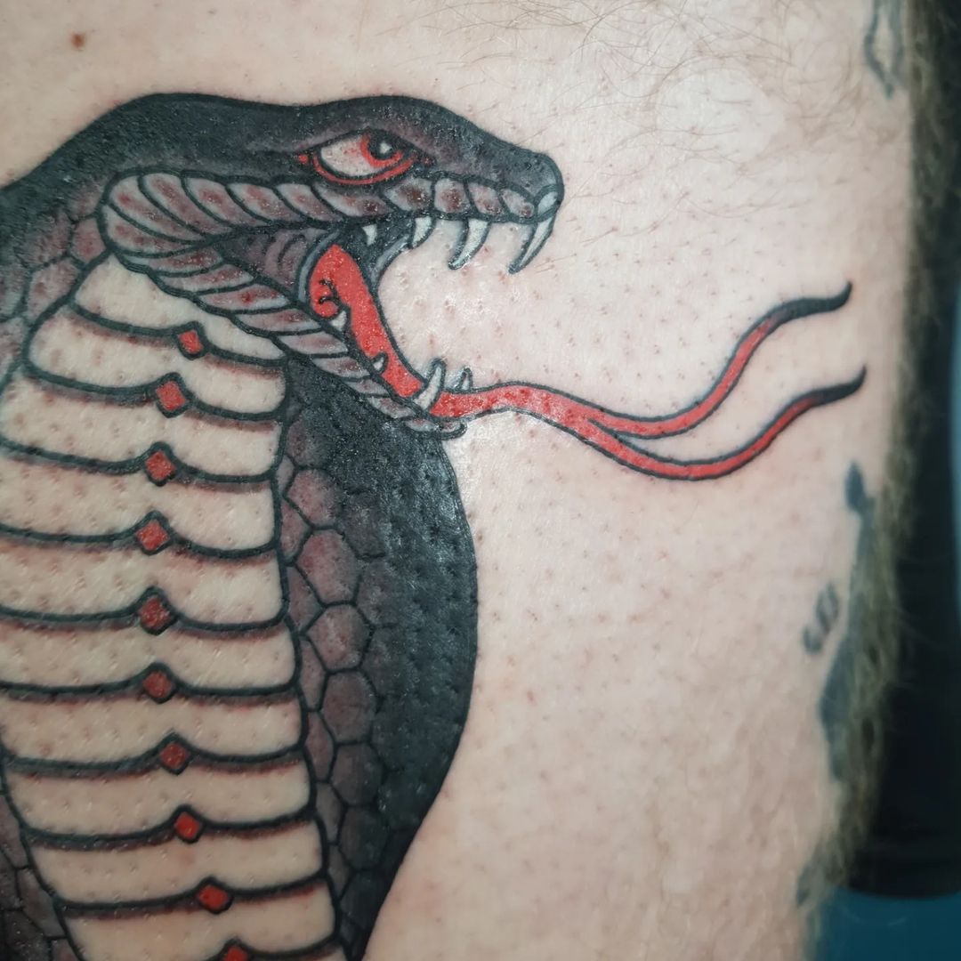 Travail de Mosh Tattooer