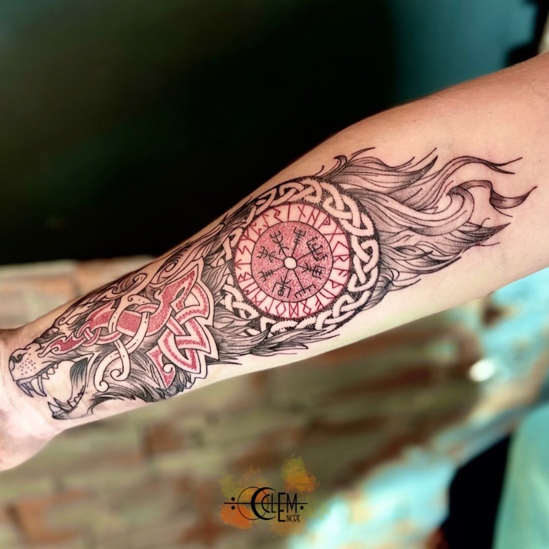 Tatouage par Clem.Encre