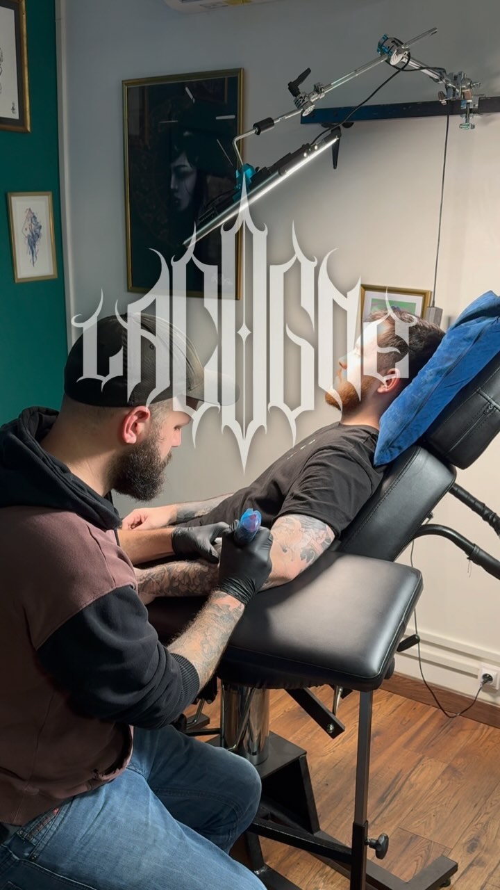 Tatouage par Sylvain Lacogne Tattooartist