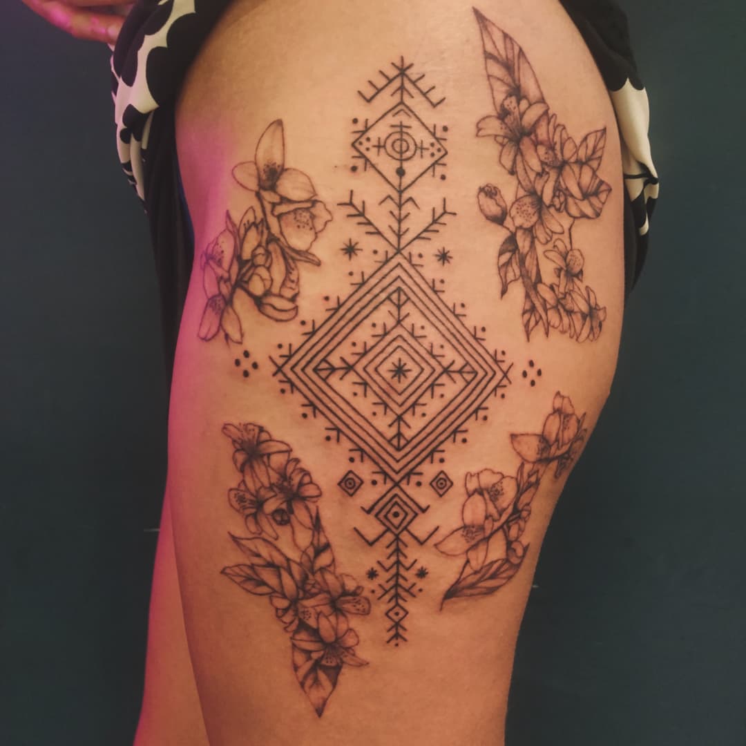 Tatouage par GUILI Tattoos