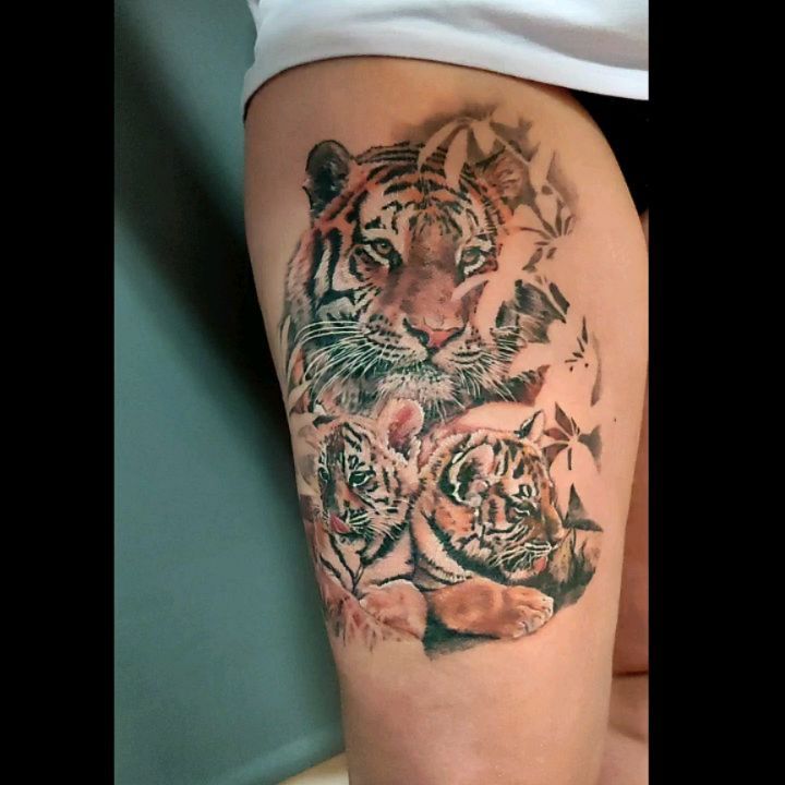 Tatouage par Laura