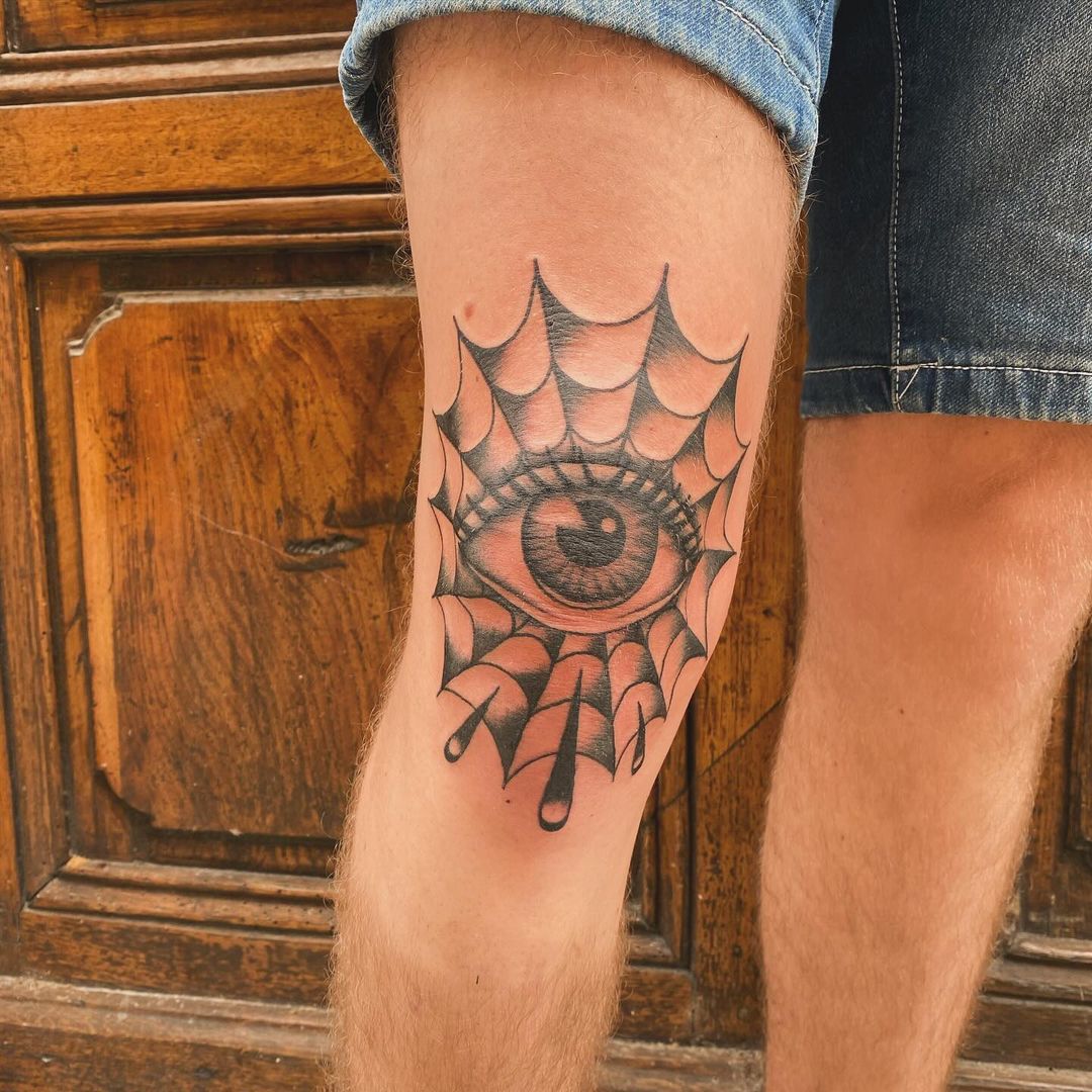 Tatouage par Alphonse Defonce Tattoo
