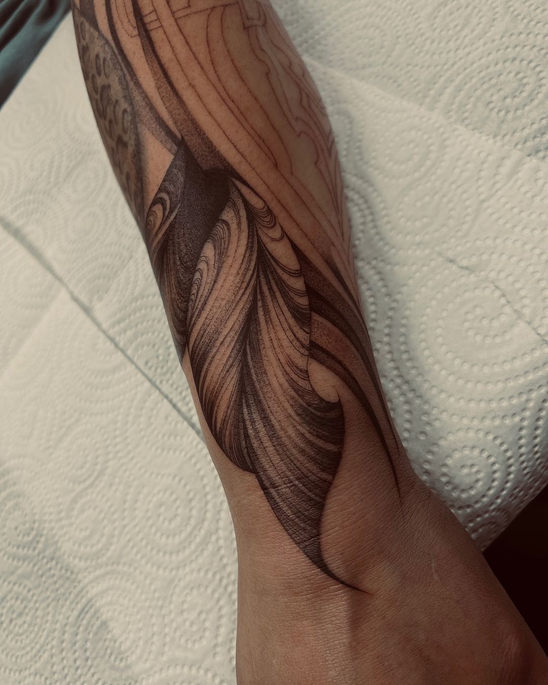 Tatouage par Hélène Cuveillier