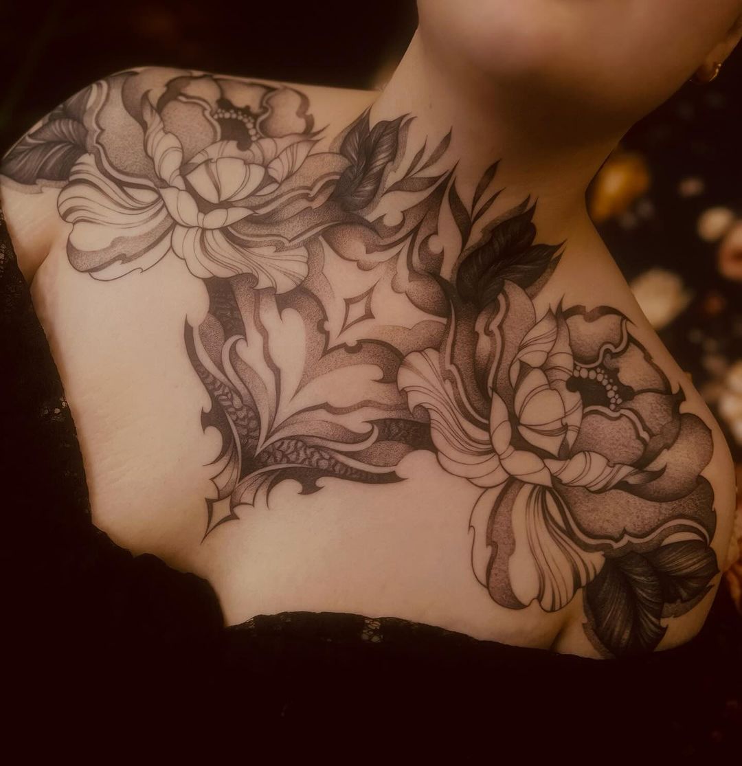 Tatouage par Hélène Cuveillier
