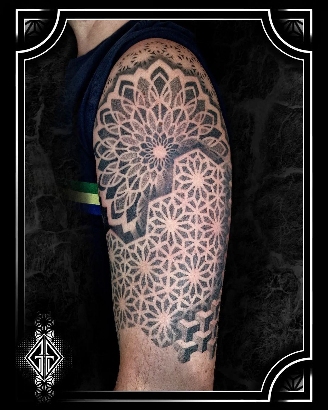 Tatouage par Geok Grap Tattoo