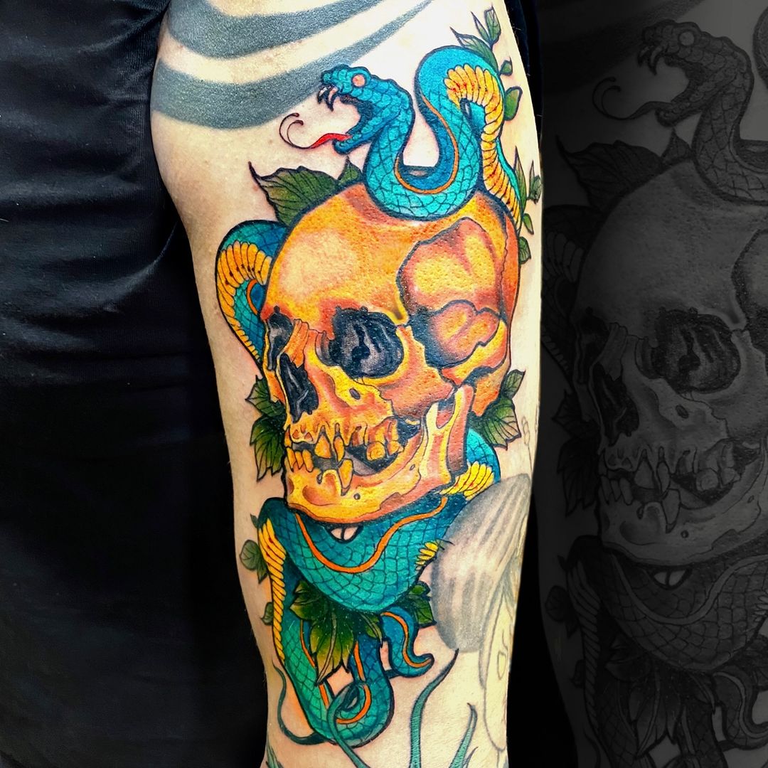 Tatouage par Dinamo