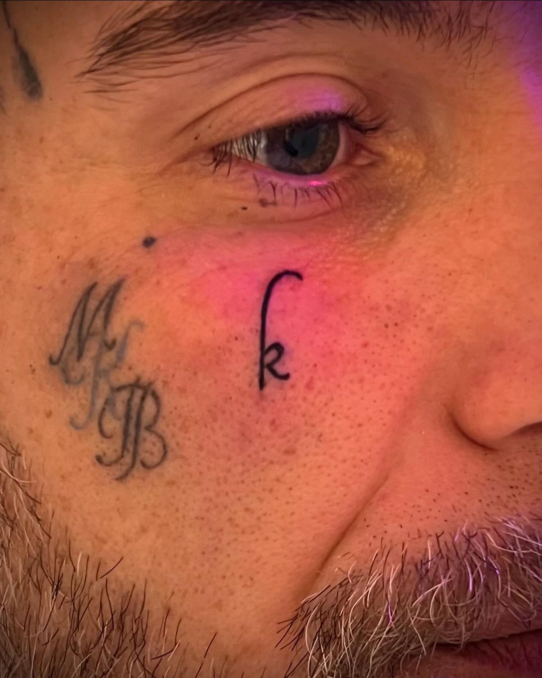 Tatouage par Jay B Letters 6 Carriere ST