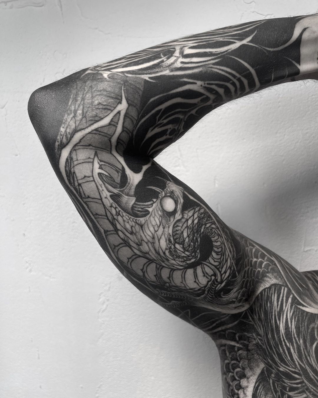 Tatouage par YΛӨ