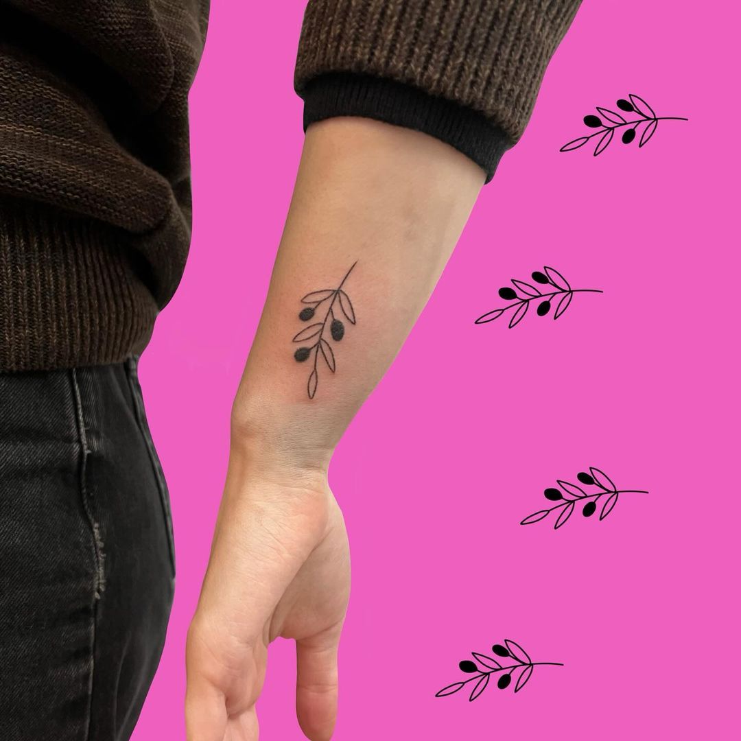 Portfolio de Leese Of Life Handpoke Tattoo