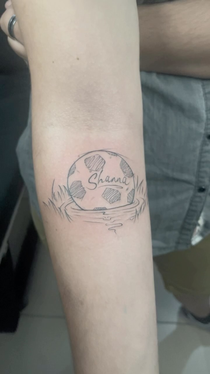 Tatouage par Shut Up