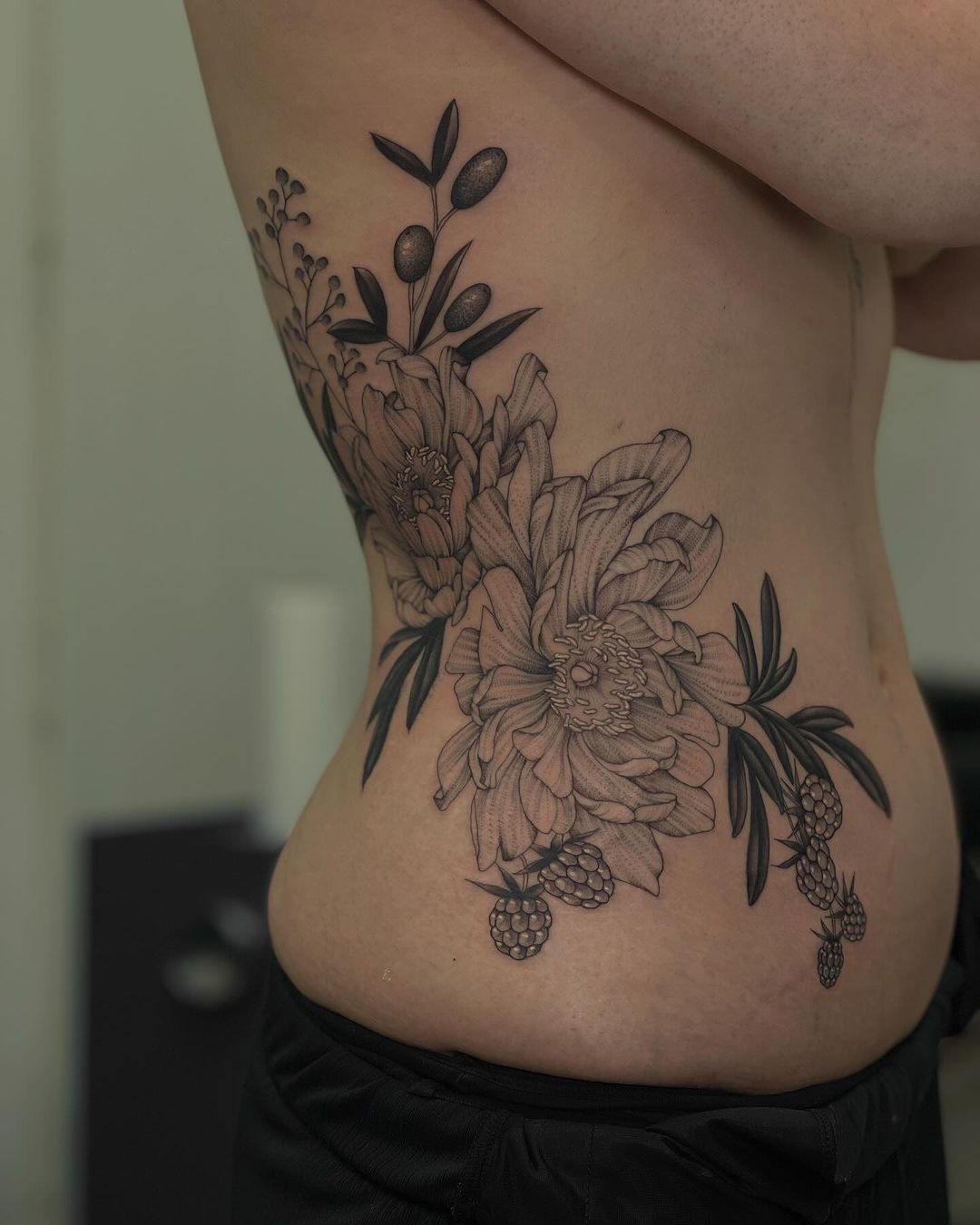 Tatouage par Layla Tatoueuse Genève