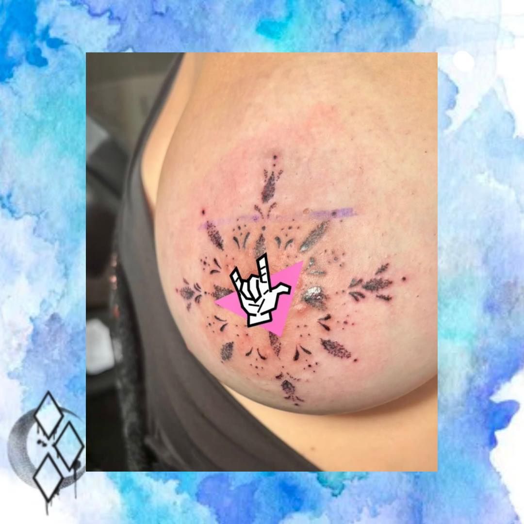 Tatouage par Yelsirah Needles