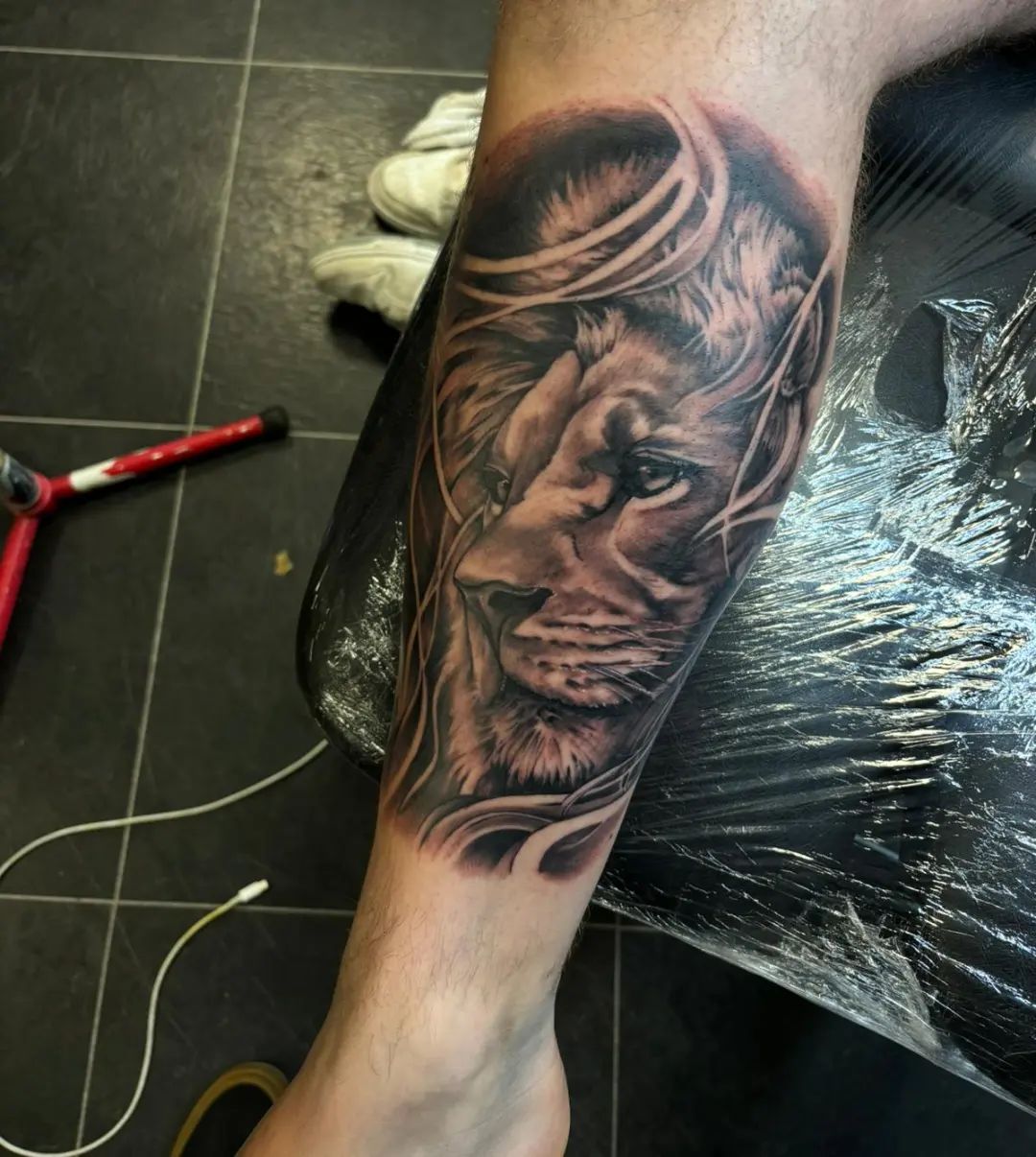 Tatouage par ART BY Needles