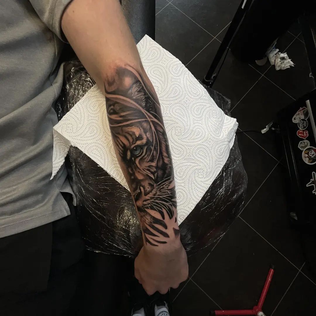 Tatouage par ART BY Needles