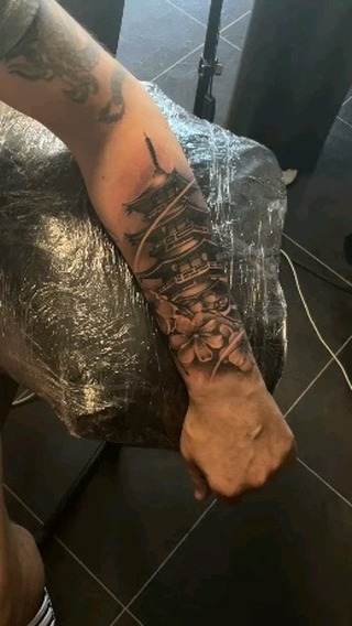 Tatouage par ART BY Needles