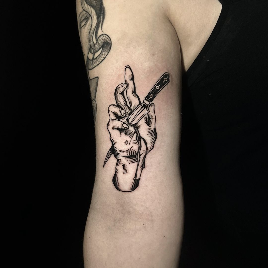 Tatouage par Ink Pearl Tattoo Tatoueurs Expérimentés REIMS