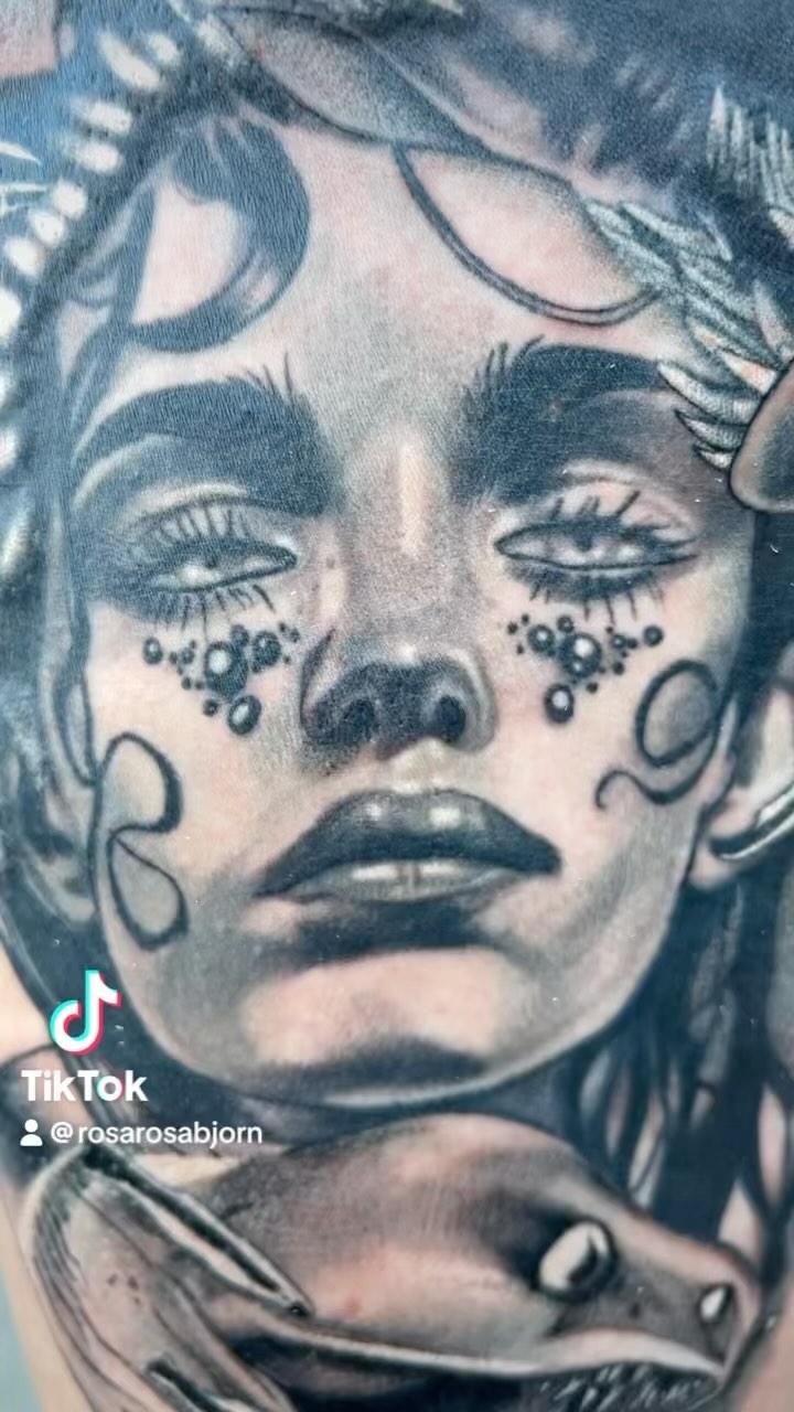 Portfolio de Tatoueuse Autrice De BD Arras