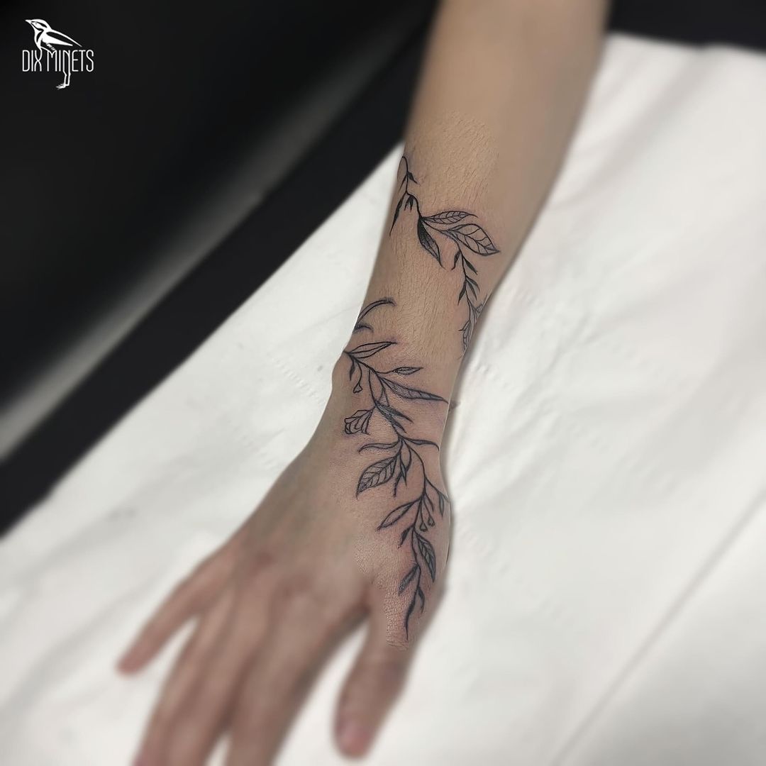 Tatouage par Dix Minets Tattoo