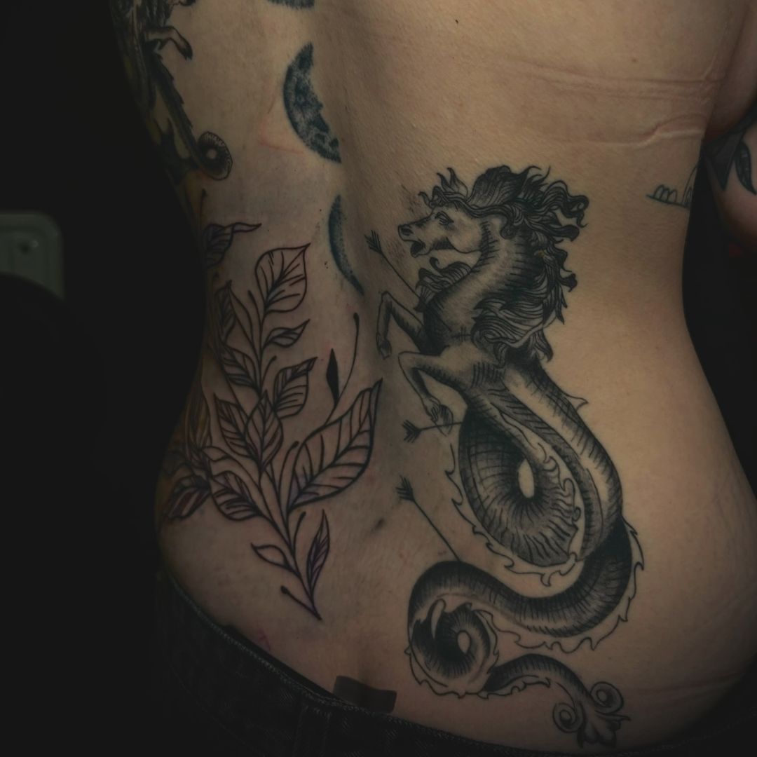 Tatouage par Morticia Tatoueuse Rennes
