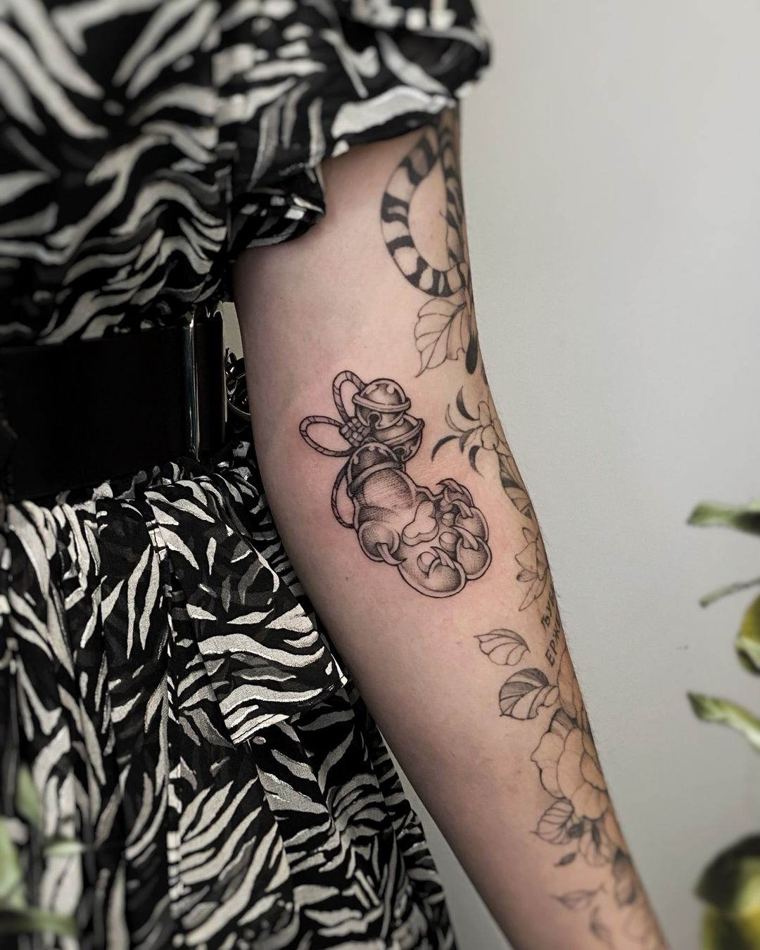 Tatouage par Nell Blossom Tattoo