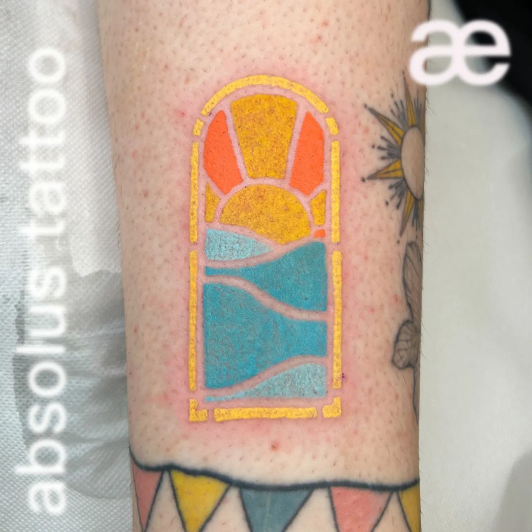 Travail de Maison Auræ Tattoo Nails