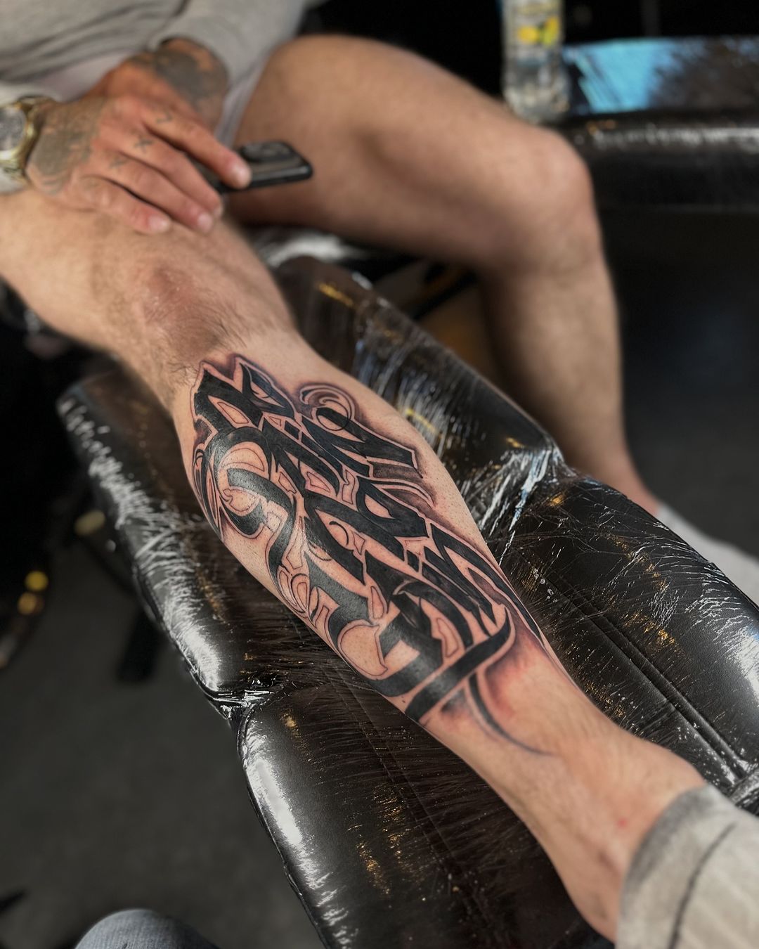 Tatouage par Mike Dowdall