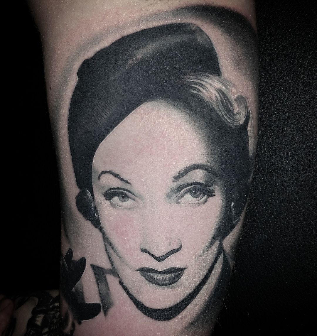 Portfolio de Kustomtattooparis