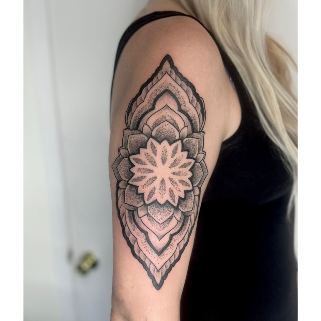 Tatouage par Jessie Fisher