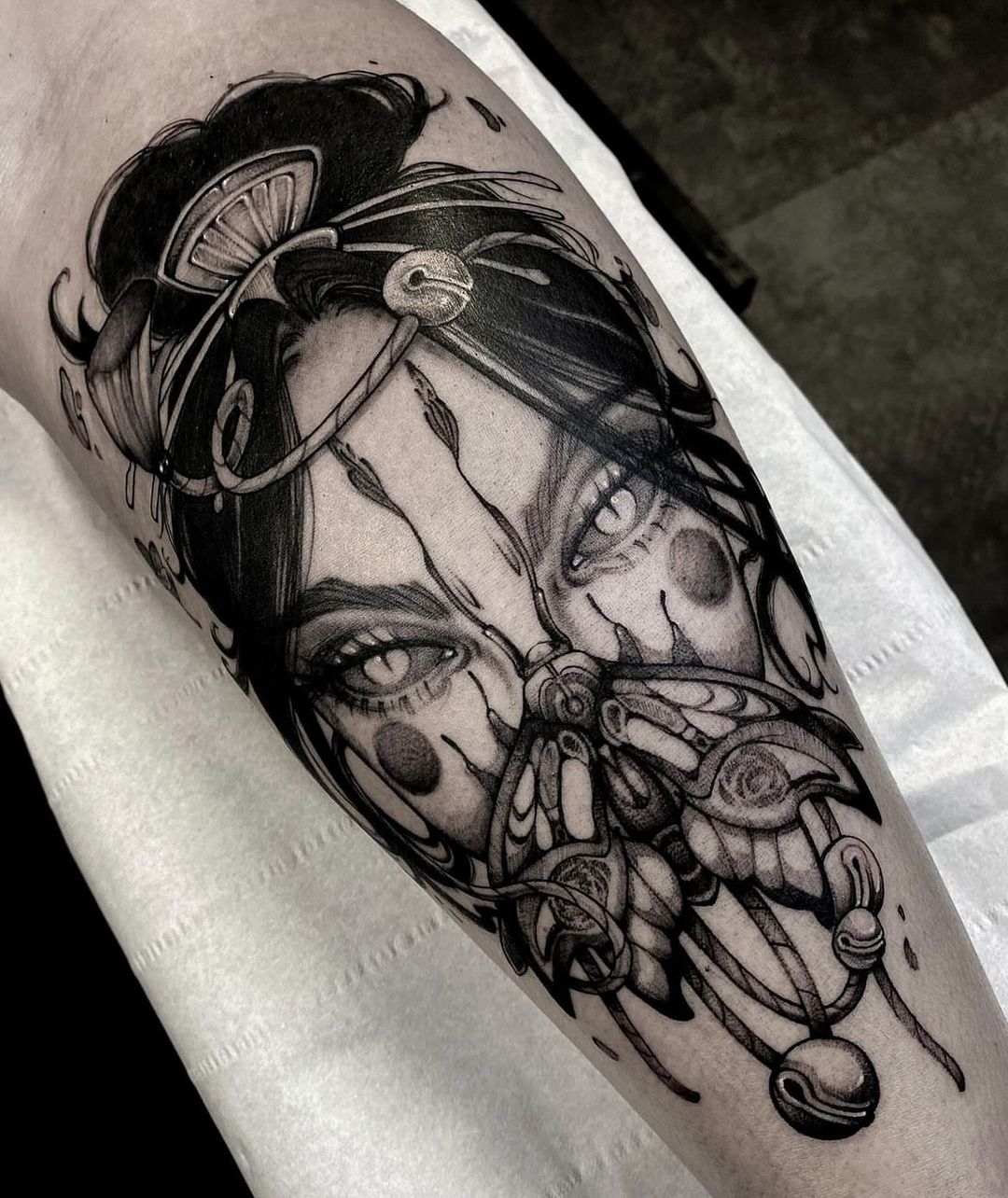 Tatouage par Goldenblack Tattooshop